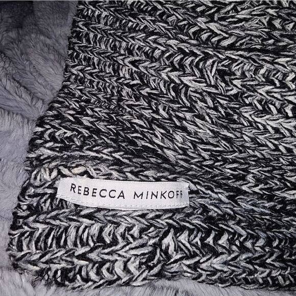 Bundle of Hats and Hand Warmers NWOT (SCA1) - Picture 4 of 11